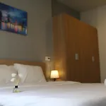 Tropical House - New Apartment At Tresor
